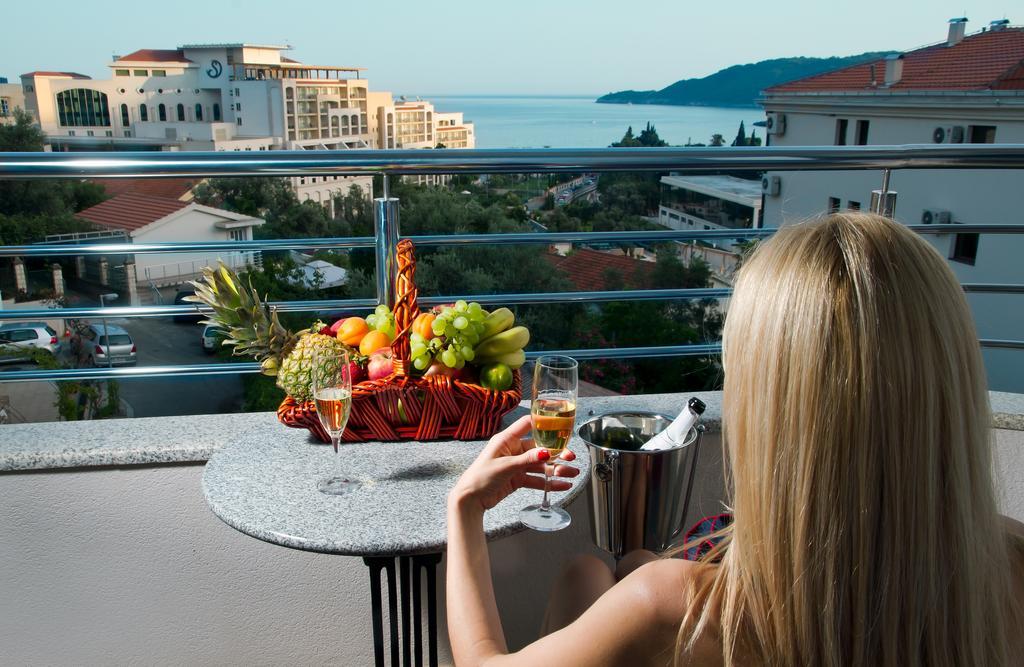 Dolce Hotel